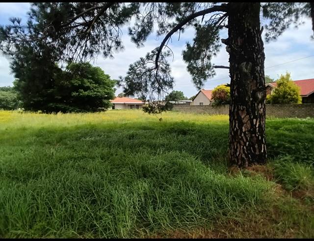 1,126M² VACANT LAND FOR SALE IN KOOKRUS